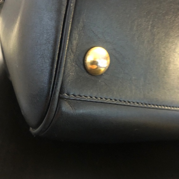 Saint Laurent Classic 6 hour Duffle - Picture 9 of 13